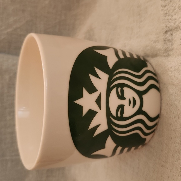 Bundle Lot of STARBUCKS COFFEE 16 & 14 oz Lrg Green Mermaid Logo White Mugs Cups - Picture 5 of 8